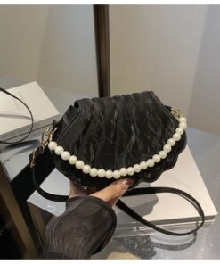 Alternative view of Clam Shape Shoulder Bag RM148