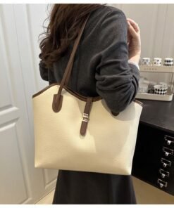 Alternative view of Stylish Shoulder Bag RM163